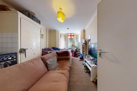 6 bedroom terraced house for sale, 335 High Town Road, Luton, Bedfordshire, LU2 0DB