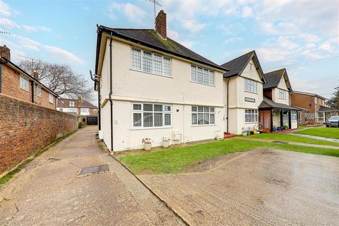 St Thomas's Court, St Lawrence Avenue, Worthing, West Sussex, BN14 7JJ