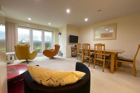 2 bedroom flat for sale, Scalby Mills Road, Captains View, YO12