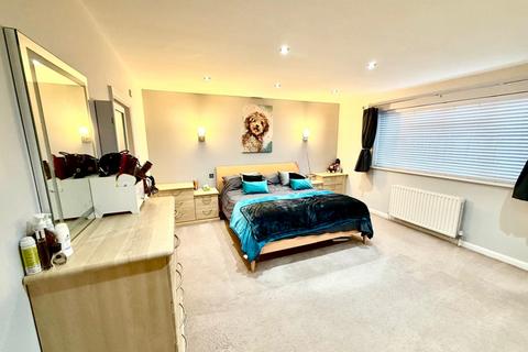 undefined, Hythe Field Avenue, Egham, Surrey, TW20