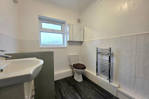 1 bedroom flat to rent, Narrow Way, Bromley, BR2