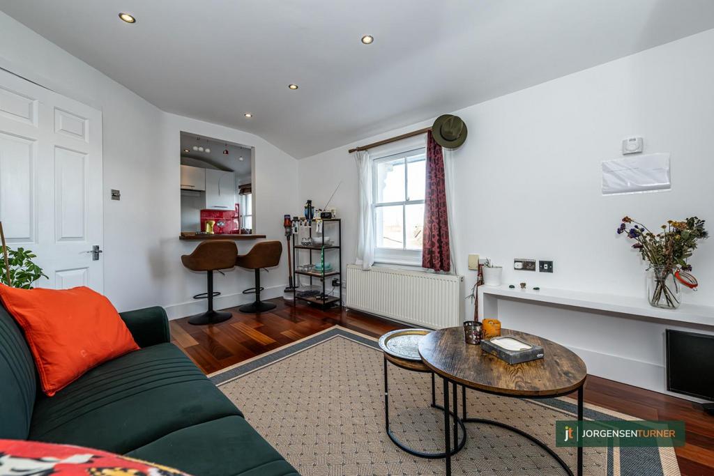 Oaklands Grove 37 C-003 LR - JT.jpg