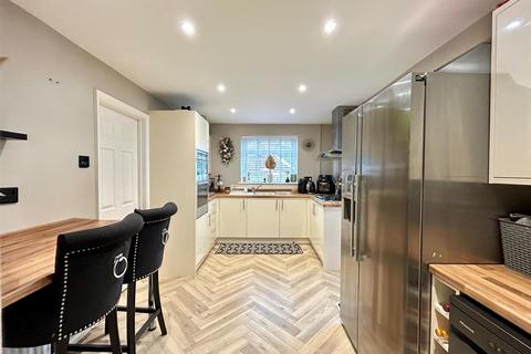 3 bedroom detached house for sale, Rannoch Close, Brierley Hill