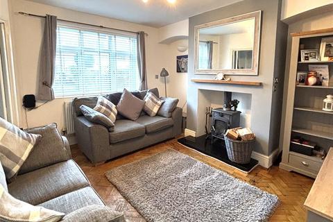 2 bedroom end of terrace house for sale, Cunliffe Walk, Wrexham