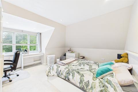 2 bedroom apartment for sale, Connaught Road, Camberley, Surrey, GU15
