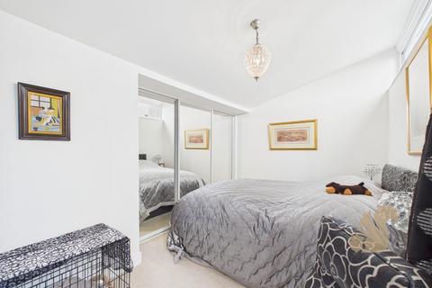 2 bedroom bungalow for sale, Garrods, Capel St. Mary