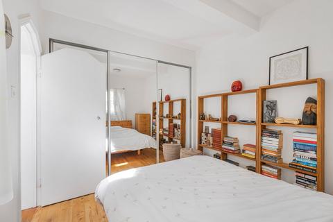 3 bedroom terraced house for sale, Glynde Street, London, SE4