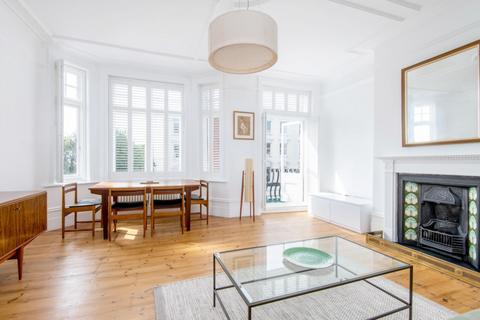2 bedroom flat to rent, Parkview House, Green Lanes
