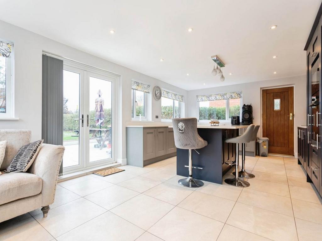 Kitchen-Family Room