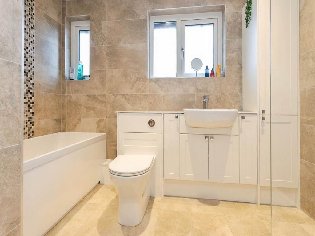 Bathroom (2)