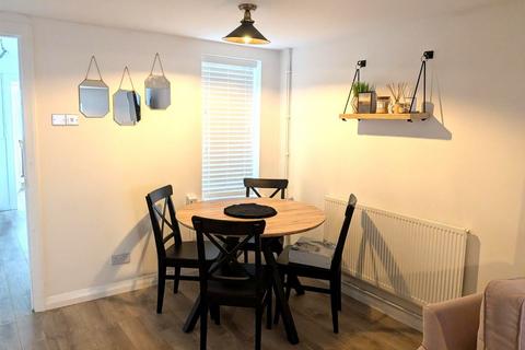 undefined, Llanelli, Long Row