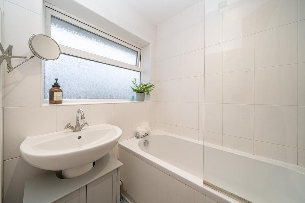 3-Robbs-Close-8158