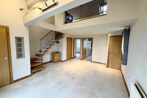 2 bedroom flat for sale, Skircoat Moor Road, Halifax