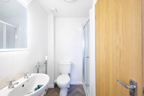 2 bedroom flat for sale, Skircoat Moor Road, Halifax