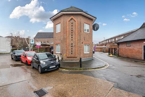 undefined, Surbiton,  Surrey,  KT6