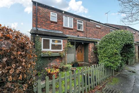 Langmans Way, Woking, GU21
