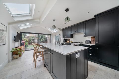 undefined, Stanley Gardens Road, Teddington, TW11