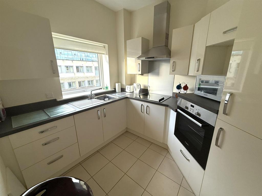 Fitted Kitchen