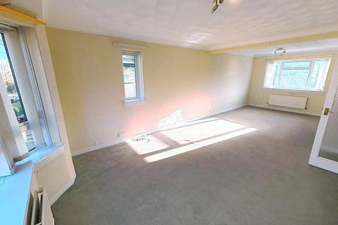 2 bedroom flat to rent, Cameron Court, Rutherglen, GLASGOW, G73