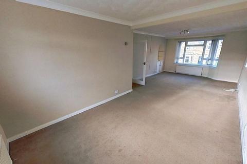 2 bedroom flat to rent, Cameron Court, Rutherglen, GLASGOW, G73