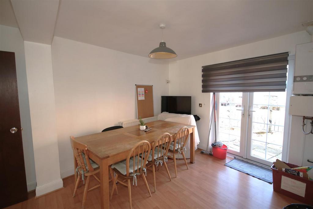 Living Area.JPG