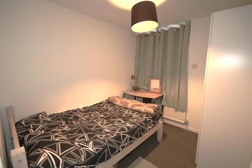 Bedroom 2.JPG