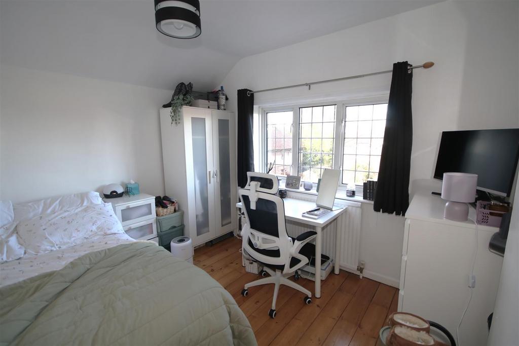 Bedroom 3.JPG