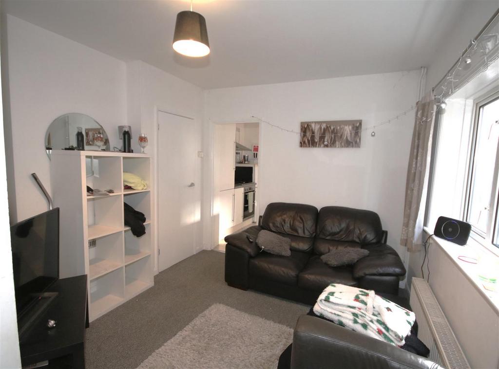 Living Room a.JPG