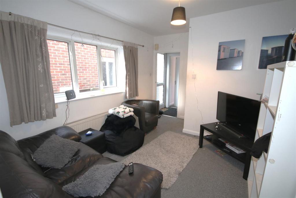 Living Room b.JPG