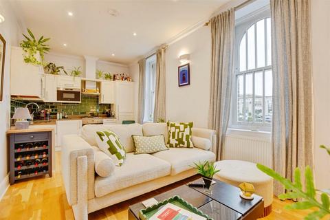 2 bedroom apartment for sale, 2 Chaucer House, Hilda Road, Hanwell Borders