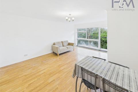 undefined, Ingleside Drive, Stevenage, Hertfordshire, SG1 4RF