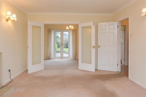 4 bedroom detached house for sale, The Dell, Great Warley, Brentwood