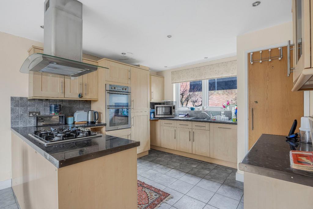 Kitchen 1