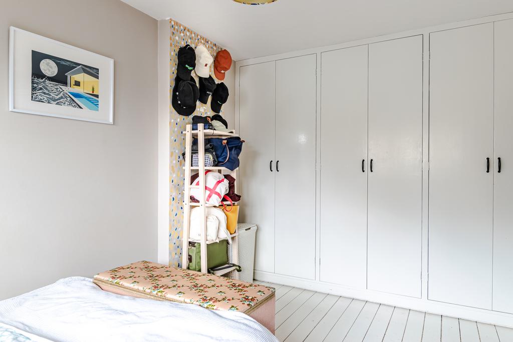 Bedroom1b