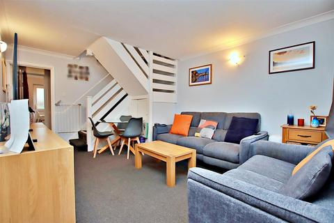2 bedroom house for sale, Meryfield Close, Borehamwood