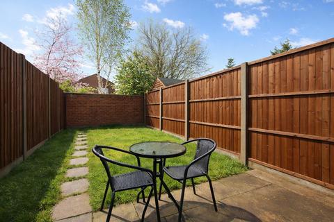 2 bedroom house for sale, Meryfield Close, Borehamwood