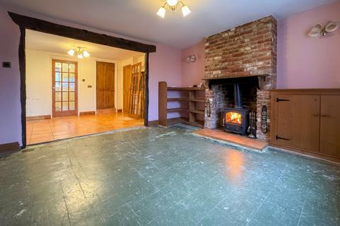 2 bedroom cottage for sale, Upper Street, Layham, IP7