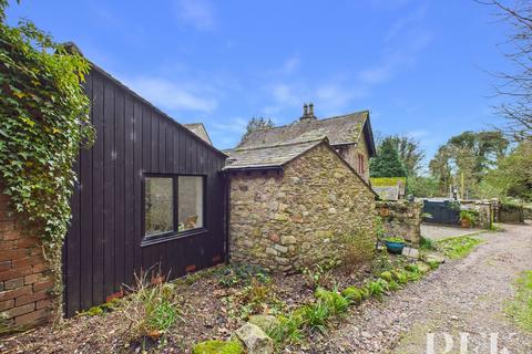 undefined, Holmrook CA19