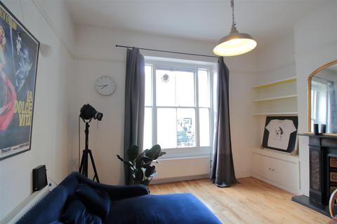 1 bedroom flat to rent, Brixton Road, London SW9