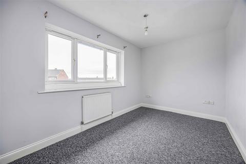 3 bedroom end of terrace house for sale - Whitstable Road, Portsmouth PO6