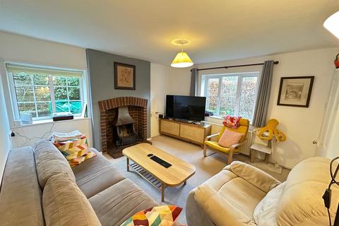 3 bedroom cottage to rent, Balcarras Road,, Charlton Kings