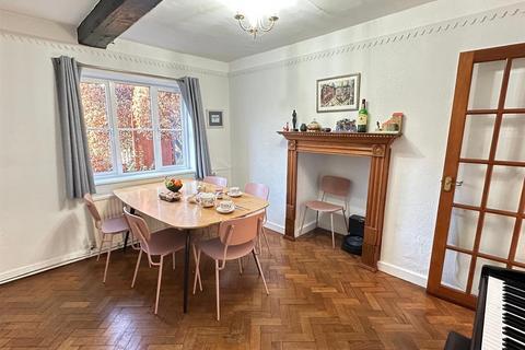 3 bedroom cottage to rent, Balcarras Road,, Charlton Kings