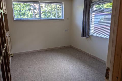 3 bedroom cottage to rent, Balcarras Road,, Charlton Kings
