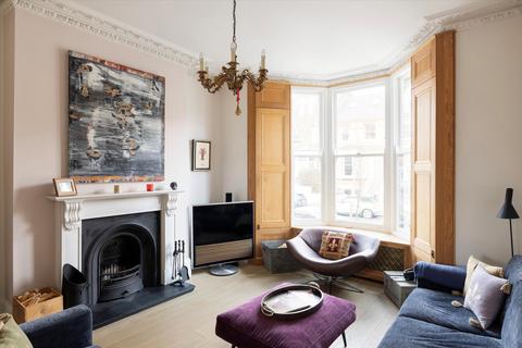 3 bedroom terraced house for sale, Sandringham Road, London, E8