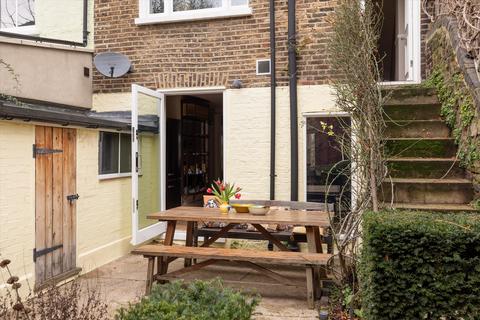 3 bedroom terraced house for sale, Sandringham Road, London, E8