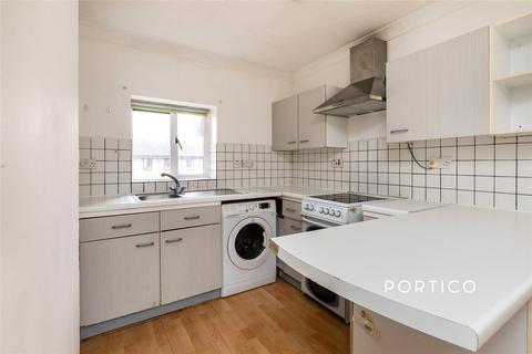 undefined, Hallywell Crescent, London, E6