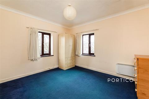 undefined, Hallywell Crescent, London, E6