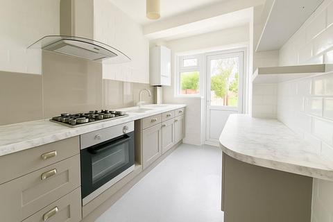 3 bedroom end of terrace house to rent, Bramshaw Rise, New Malden