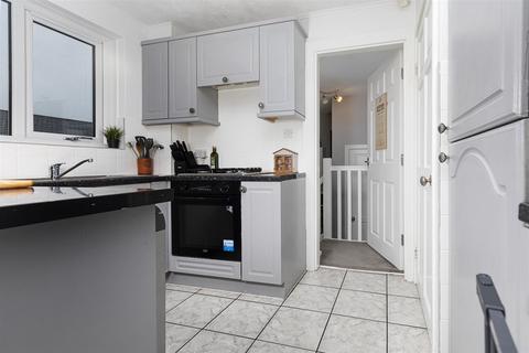 undefined, Oak Avenue, Holmfirth HD9