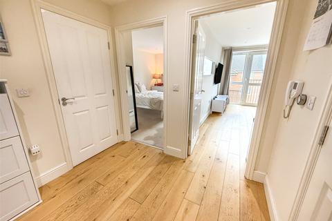 undefined, Exchange Close, Hampshire GU11